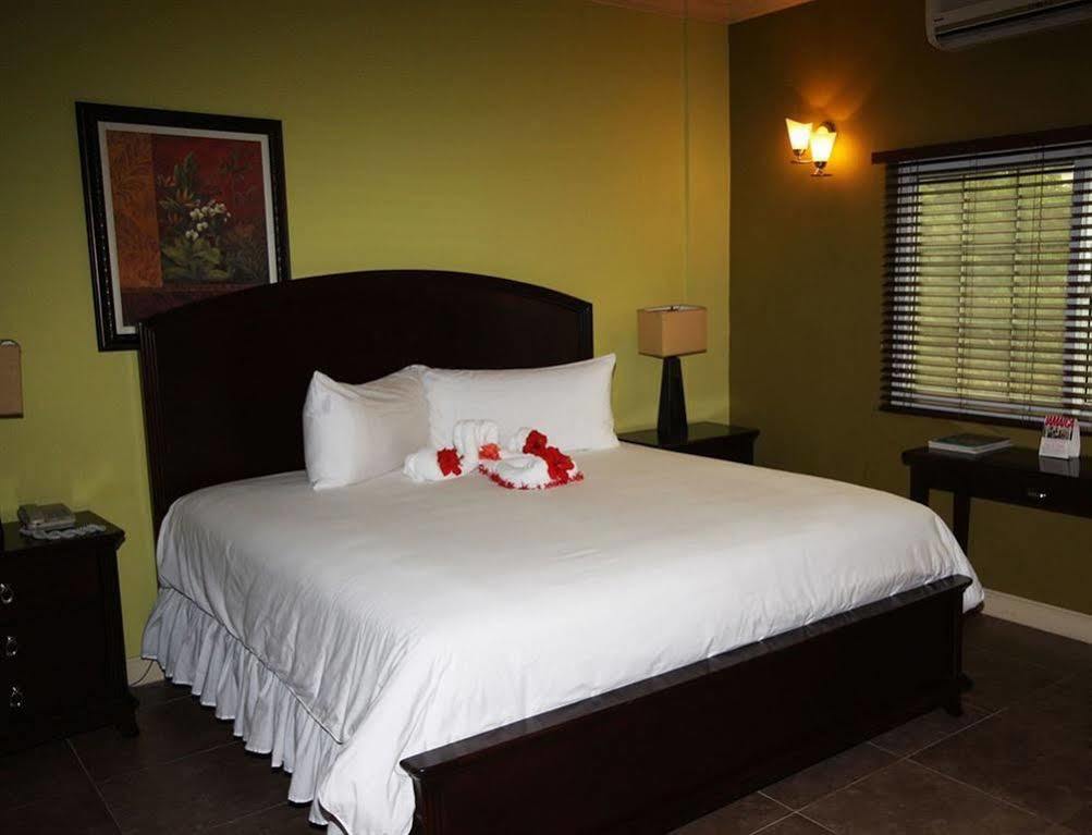 The Wexford Hotel Montego Bay Phòng bức ảnh